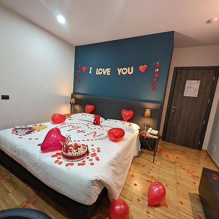 Smart Hotel Carpi Luaran gambar